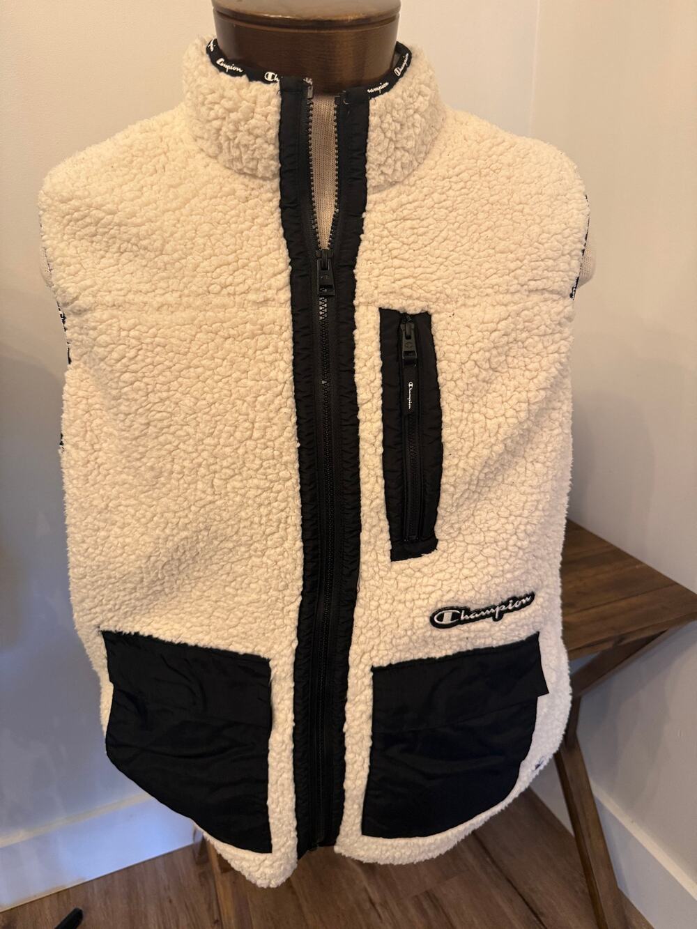 Champion Men’s Fleece Vest Size Large Zip Up Sherpa Utility